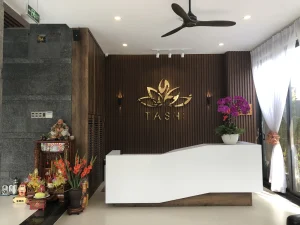 Quầy lễ tân Spa Tashi, nội thất Tâm Quang Minh