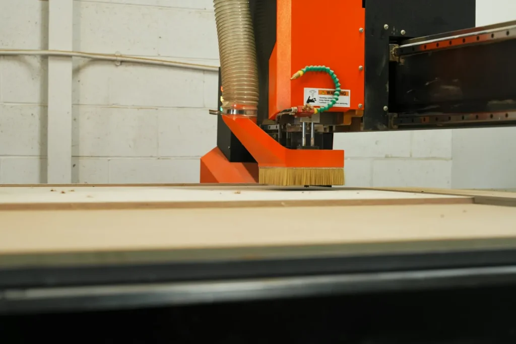 Gia công gỗ bằng máy CNC