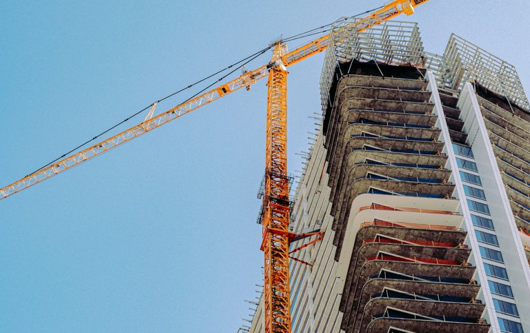 Công trình xây dựng tòa nhà kính